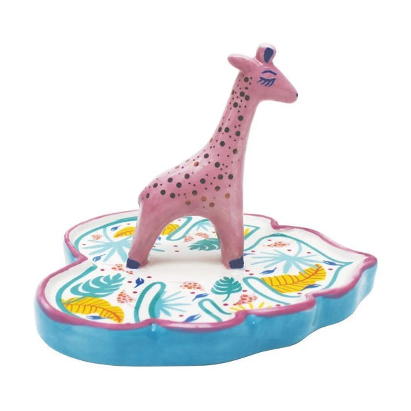 Lille mini tallerken med lyserød giraf, der står på et mønstret blad - Skøn lille smykketallerken - Online hos RAUMTRAUM.dk
