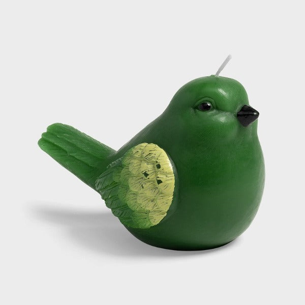En lille livagtig fugl i form af et grønt stearinlys - Købes online hos RAUMTRAUM.dk - Masser af hyggelig indretning som er unikt og personligt finder du på vores webshop.