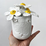 Magisk tid på året - Smuk vase i håndlavet design - Vasen er sart, elegant og unik - Se også de mange andre anderledes vaser hos RAUMTRAUM.dk - Levering indenfor 2-3 hverdage. 