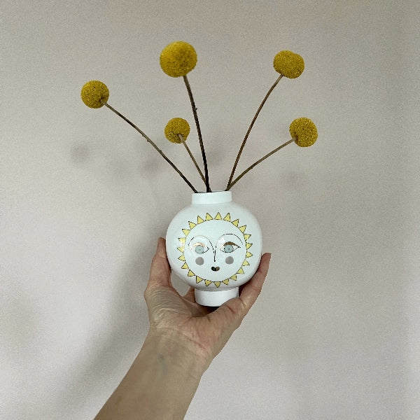 Vase med sød sol - Serena - Vase der gør glad - Spændende interiør online her RAUMTRAUM.dk