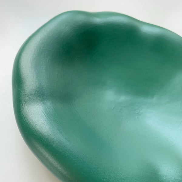 Lille skål i dyb grøn og smukt design