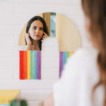 Små spejle til dekoration - Regnbue med frynser - Indret dit hjem med dekorative spejle - Spejl væg - Brug dem i stedet for plakater og billeder. Købes online hos RAUMTRAUM.dk
