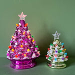Juletræer til pynt - Lavet af porcelæn og med søde LED lys i vilde farver - Amerikansk inspireret og smukt